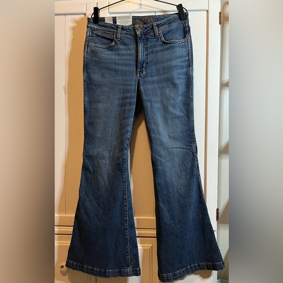 Wrangler Retro Flare Leg Stretch Jeans NWT 30x32 - Picture 6 of 14